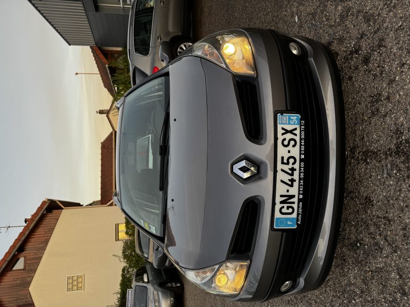 RENAULT CLIO 2009