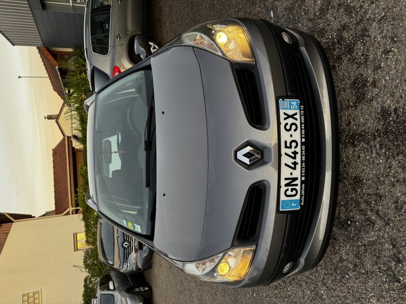 RENAULT CLIO 2009