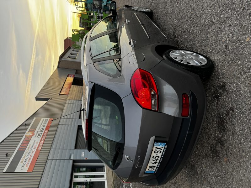 RENAULT CLIO 2009