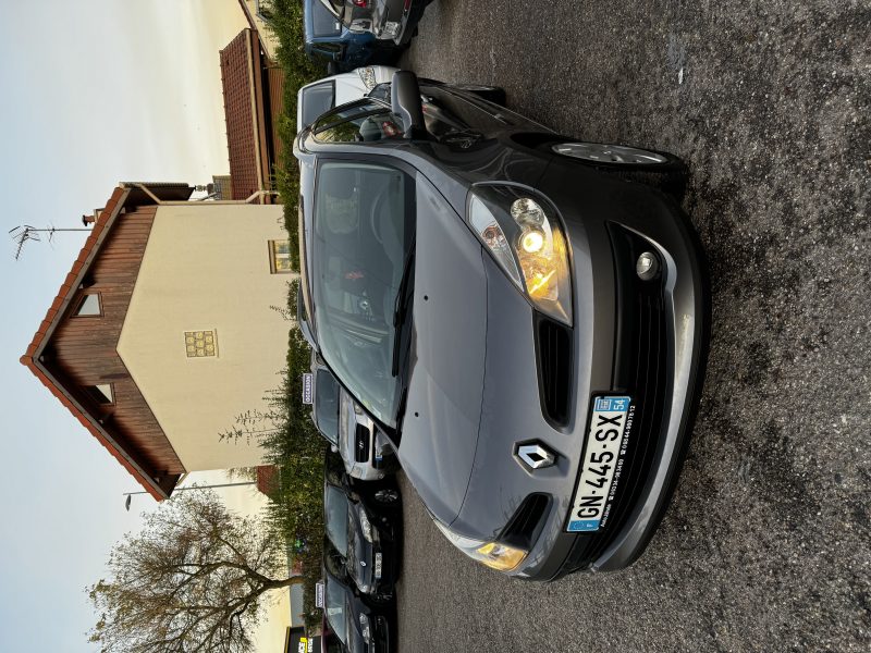 RENAULT CLIO 2009