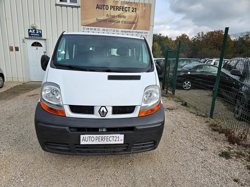 RENAULT TRAFIC 2005