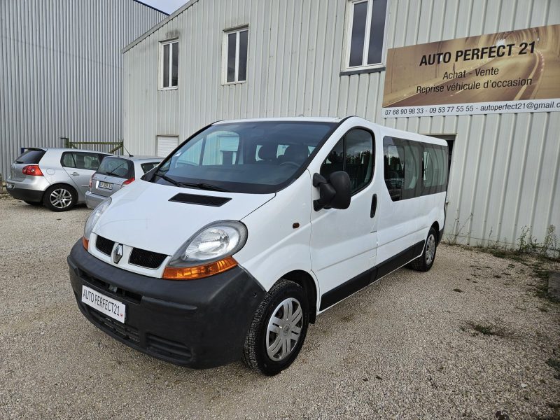 RENAULT TRAFIC 2005