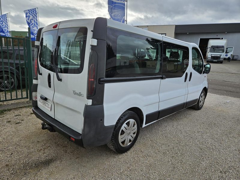 RENAULT TRAFIC 2005