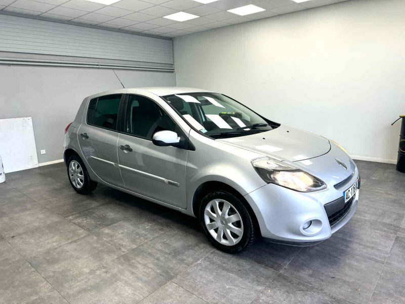 RENAULT CLIO 2009