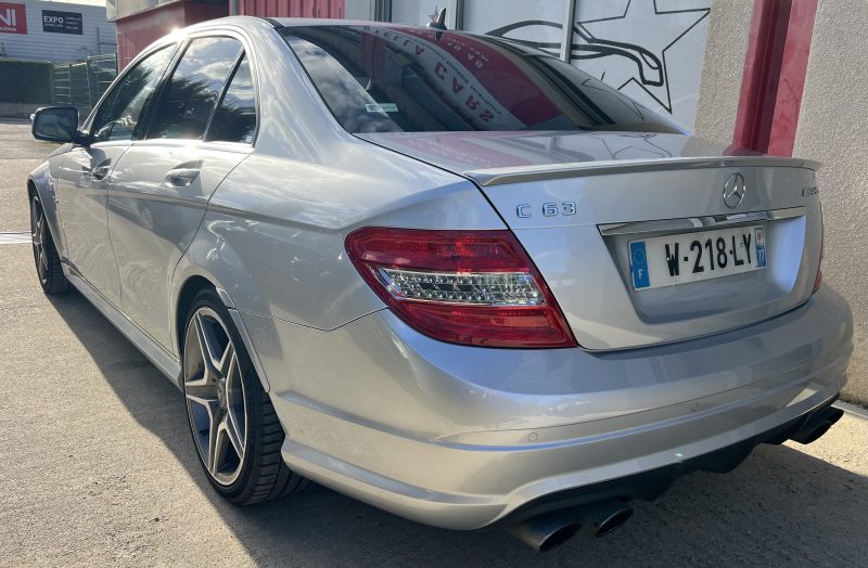 MERCEDES BENZ C63 AMG 2008