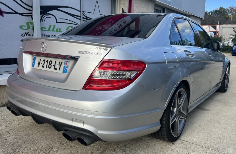 MERCEDES BENZ C63 AMG 2008