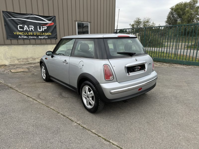 MINI MINI 2004