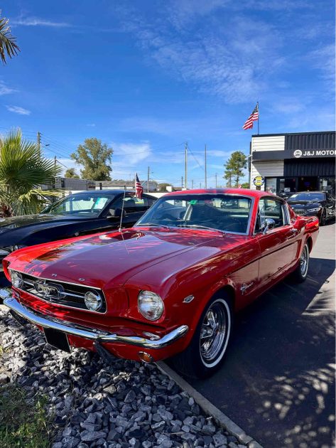 FORD MUSTANG FASTBACK  2+2  289ci v8 1965 