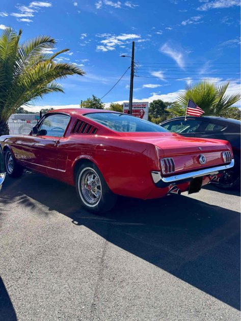 FORD MUSTANG FASTBACK  2+2  289ci v8 1965 