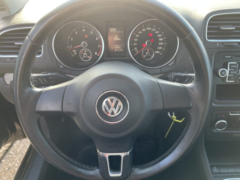 VOLKSWAGEN GOLF 2011