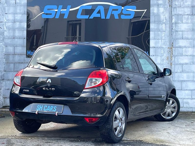 RENAULT CLIO 2011