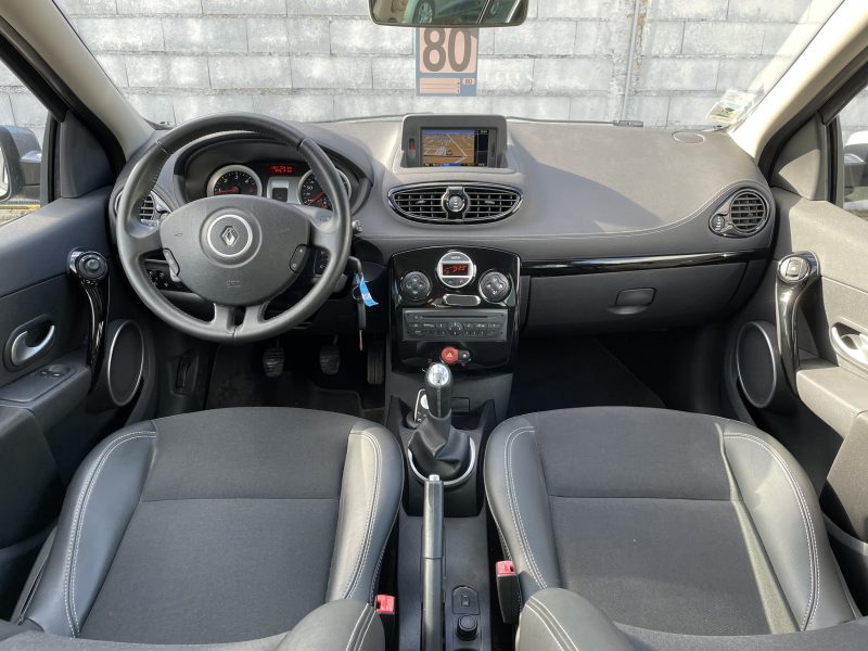 RENAULT CLIO 2011