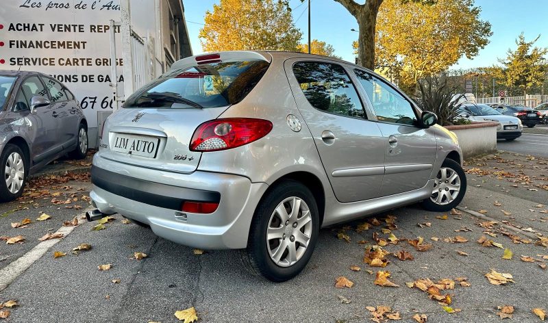 PEUGEOT 206+ 2009