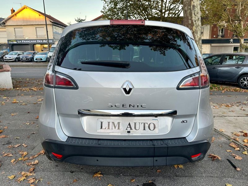 RENAULT SCENIC 2015