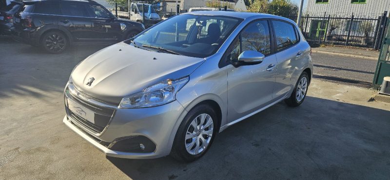 PEUGEOT 208 2017