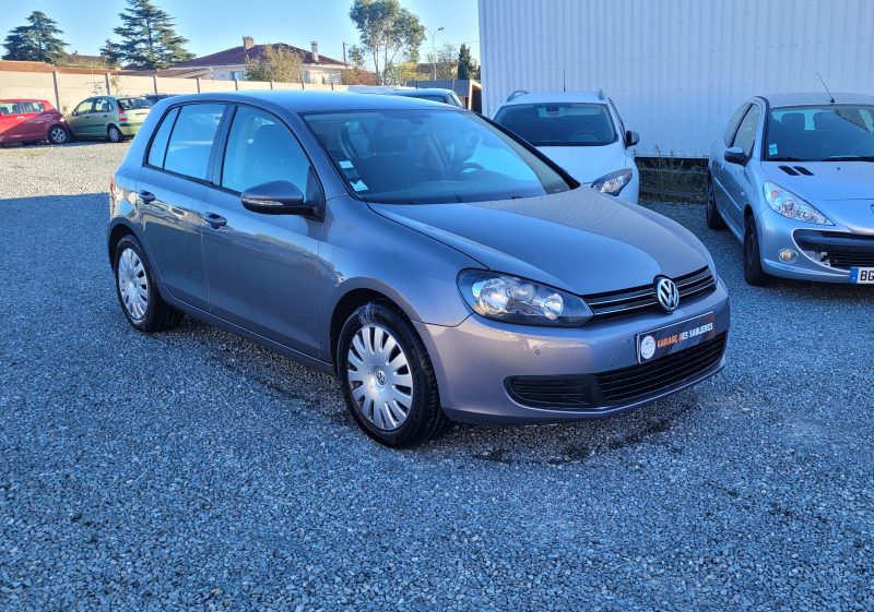 VOLKSWAGEN GOLF 2010