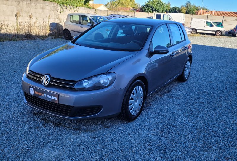 VOLKSWAGEN GOLF 2010