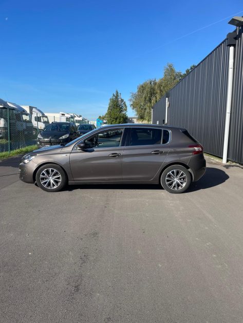 PEUGEOT 308 2015