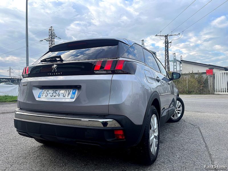 PEUGEOT 3008 2019