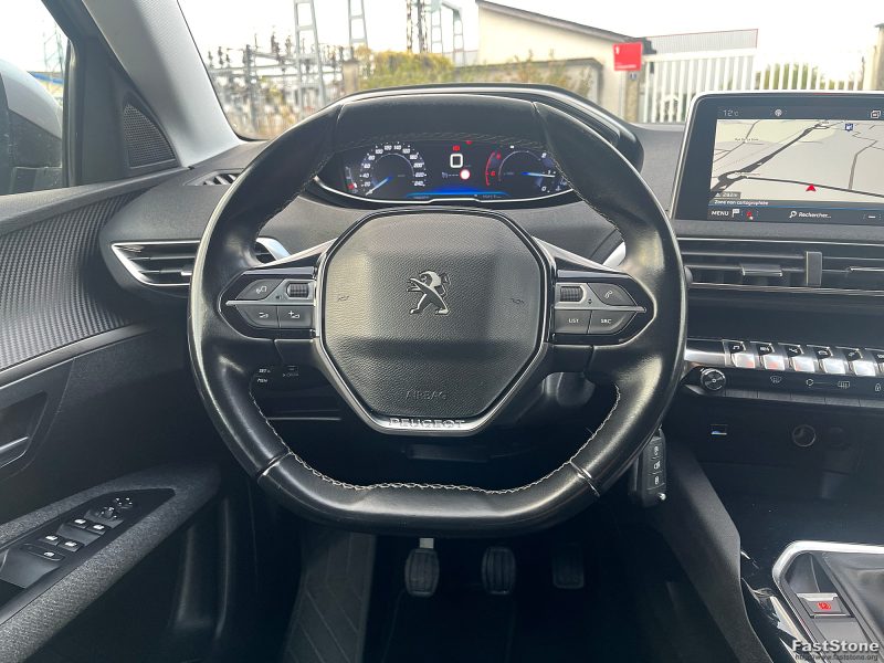 PEUGEOT 3008 2019