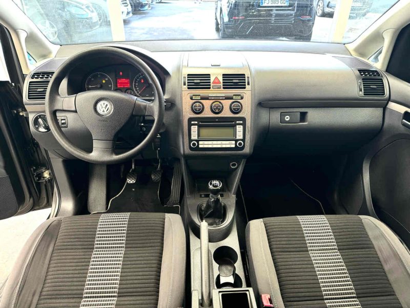 VOLKSWAGEN TOURAN 2008