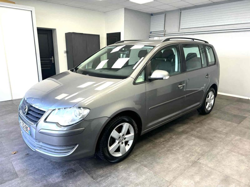 VOLKSWAGEN TOURAN 2008