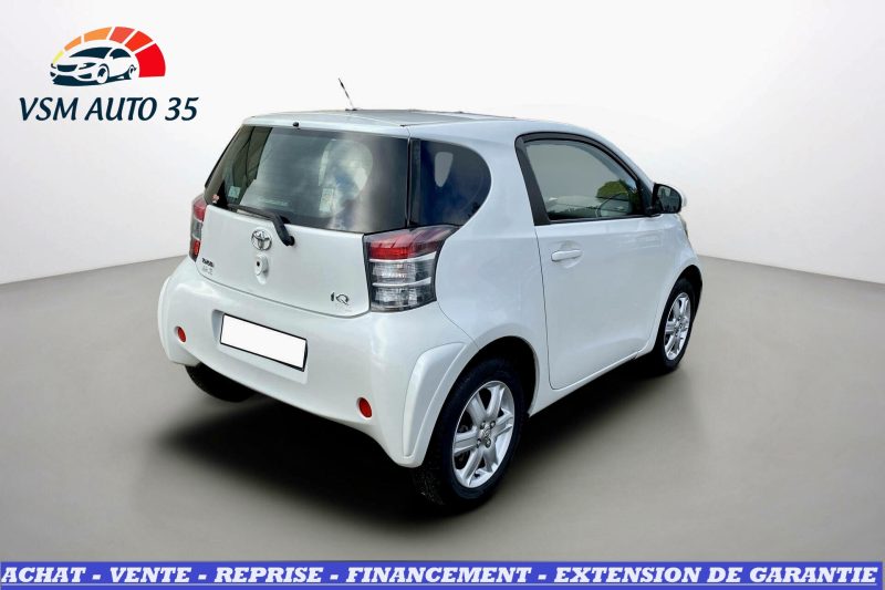 TOYOTA IQ 1.0 VVT-i 68 iQ2