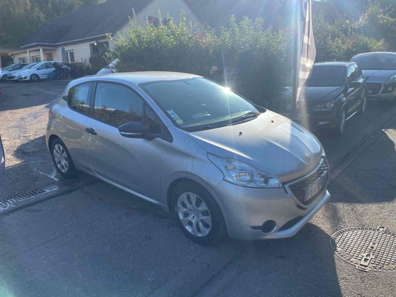 PEUGEOT 208 1.4HDI 70CV