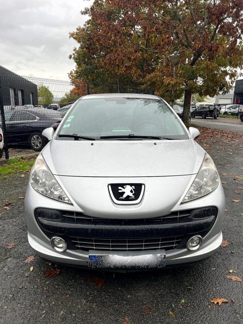 PEUGEOT 207 2009