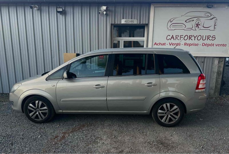 OPEL ZAFIRA 2010