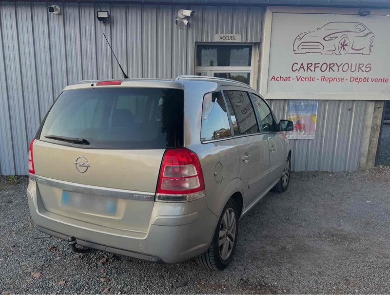 OPEL ZAFIRA 2010