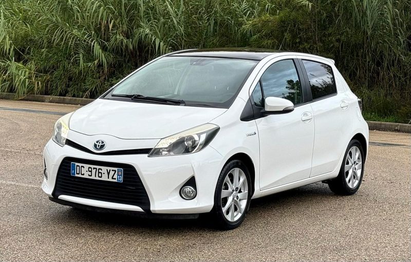 TOYOTA YARIS 1.5 Hybrid 100 Style