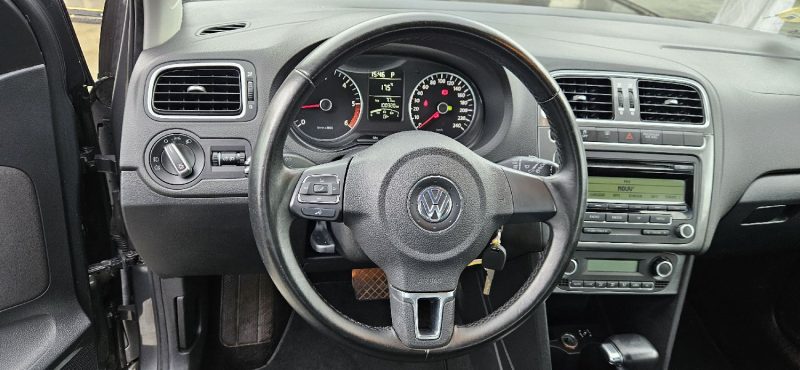 VOLKSWAGEN POLO V 