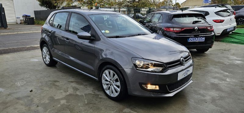 VOLKSWAGEN POLO V 