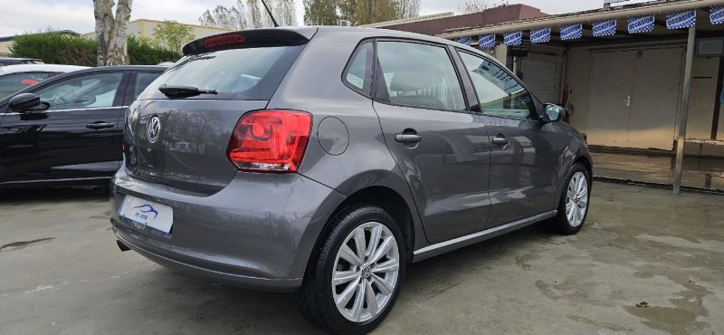 VOLKSWAGEN POLO V 