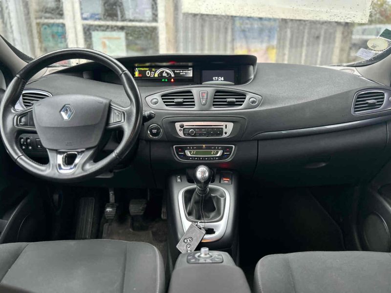 RENAULT MEGANE SCENIC 2014