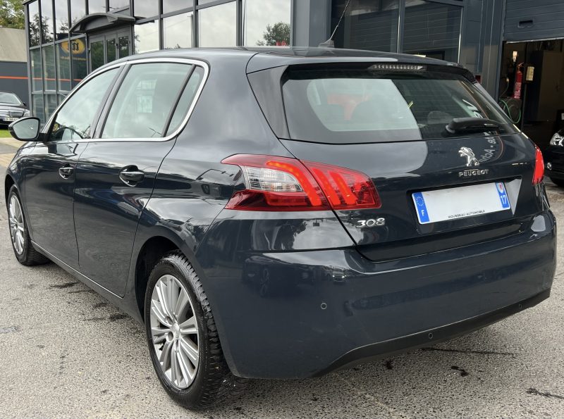 PEUGEOT 308 II PHASE 2 ALLURE 1.5 BLUE HDI 130 Cv BOITE AUTO / APPLE & ANDROID - GARANTIE 1 AN