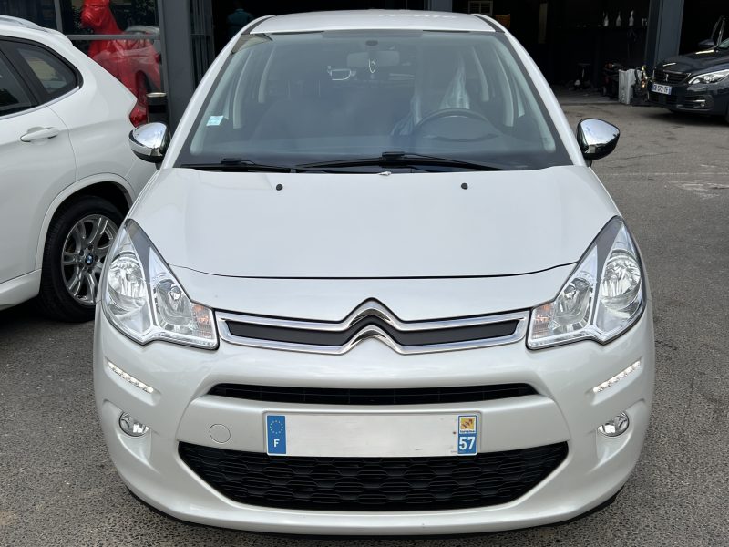 CITROEN C3 II EXCLUSIVE 1.2 82 Cv APPLE CARPLAY ECRAN TACTILE REGULATEUR CRIT AIR 1 - GARANTIE 1 AN