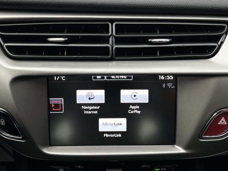 CITROEN C3 II EXCLUSIVE 1.2 82 Cv APPLE CARPLAY ECRAN TACTILE REGULATEUR CRIT AIR 1 - GARANTIE 1 AN