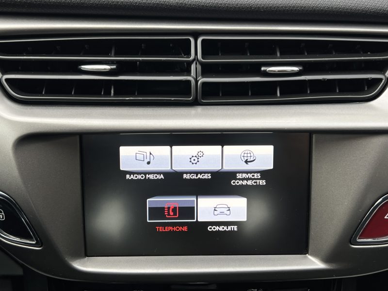 CITROEN C3 II EXCLUSIVE 1.2 82 Cv APPLE CARPLAY ECRAN TACTILE REGULATEUR CRIT AIR 1 - GARANTIE 1 AN