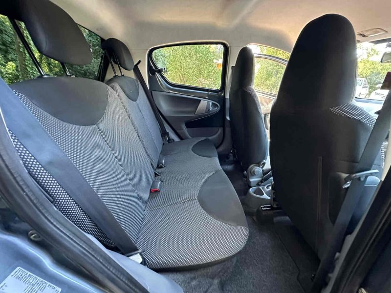 TOYOTA AYGO 1.0 VVT-i 68ch CONNECT 5P