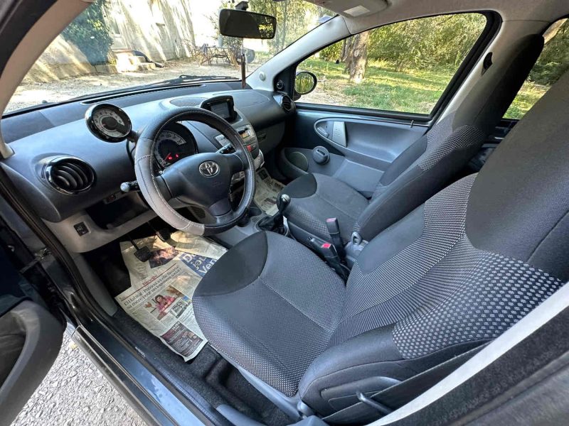 TOYOTA AYGO 1.0 VVT-i 68ch CONNECT 5P