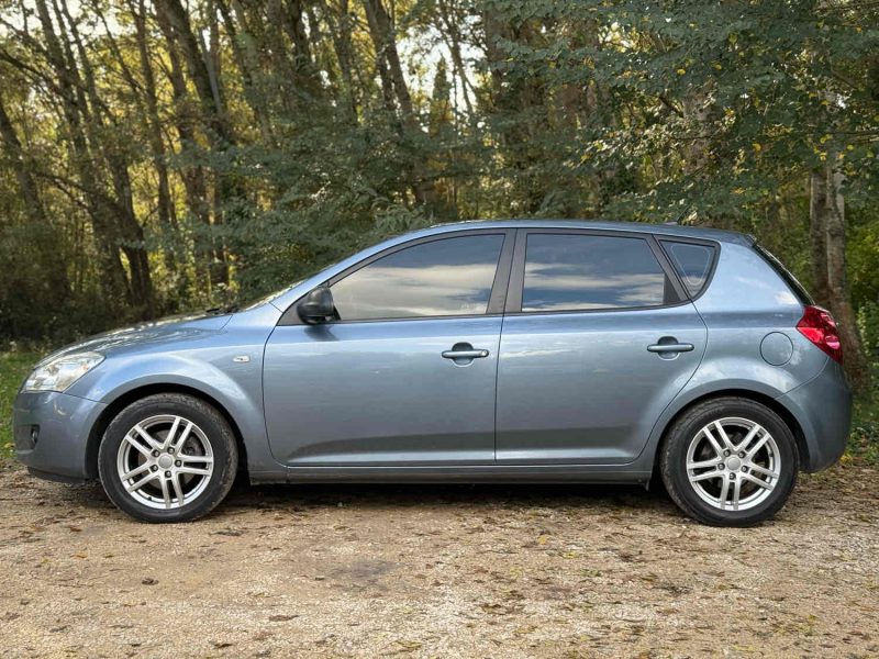 KIA CEE-D 1.6I 126 BVA 5P