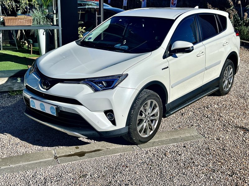 TOYOTA RAV 4 IV 2wd 197ch Lounge 10/2017