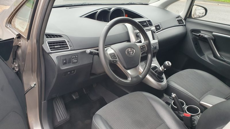 TOYOTA VERSO 2015