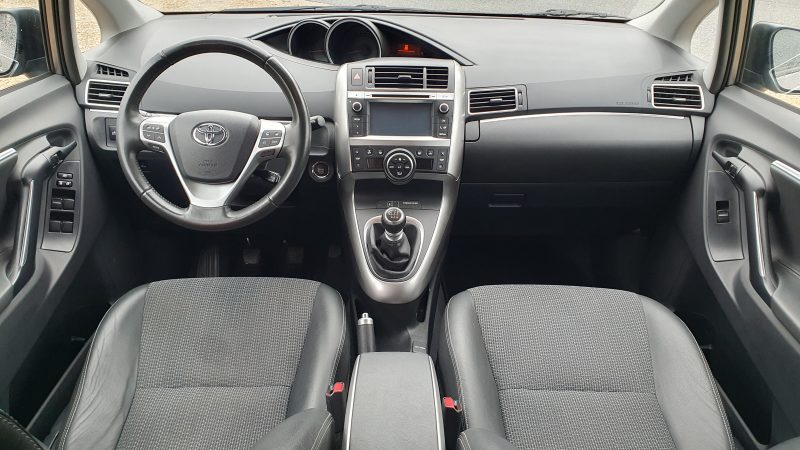 TOYOTA VERSO 2015