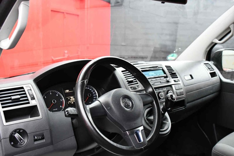 VOLKSWAGEN VOLKSWAGEN T5 Multivan  2013