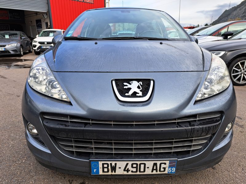 PEUGEOT 207 2011