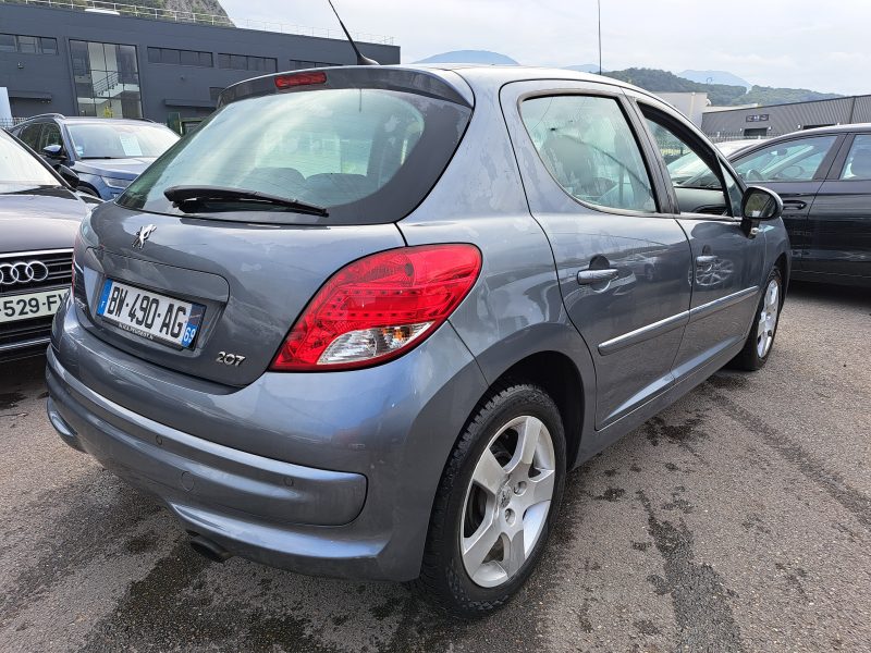 PEUGEOT 207 2011