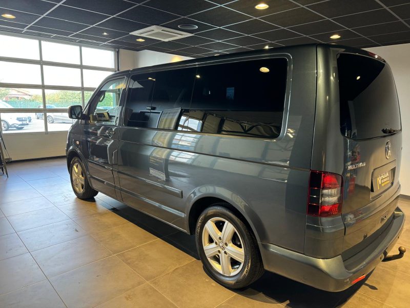 VOLKSWAGEN TRANSPORTER T5  2009